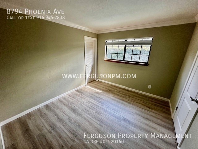 Building Photo - 8794 Phoenix Ave