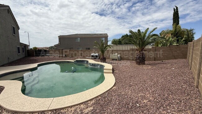 Building Photo - 3552 N Excalibur Pl