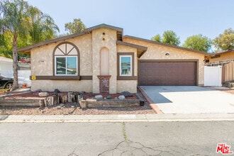 Building Photo - 27584 Onyx Ln