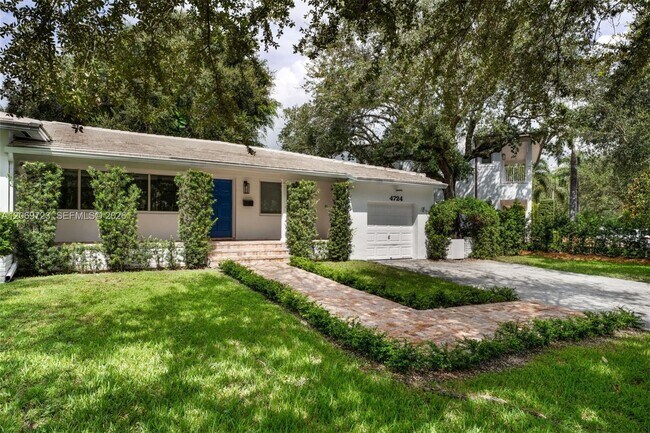 Building Photo - 4724 Orduna Dr