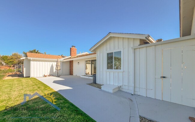 Building Photo - Spectacular View from this Single Story Home!