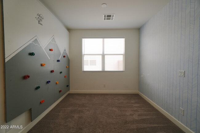 Building Photo - 531 E Bamboo Ln
