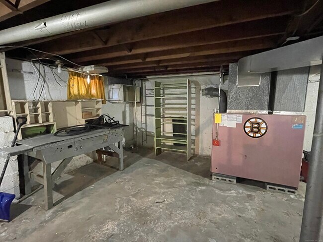 Building Photo - 31 Francis Ave