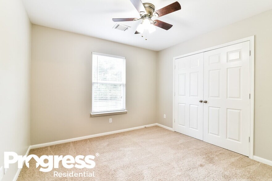 Building Photo - 4722 San Antonio River Dr