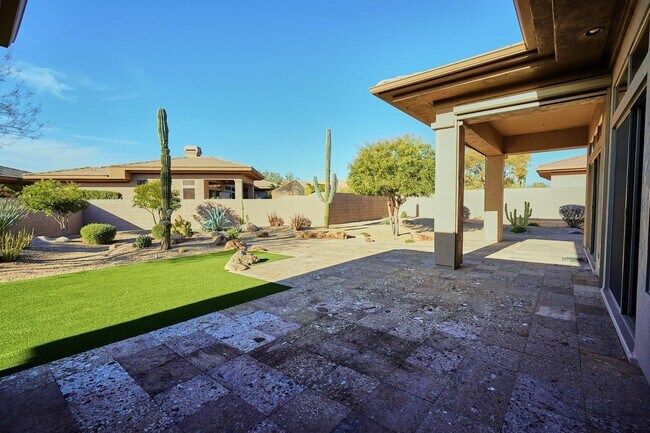 Building Photo - 7298 E Brisa Dr