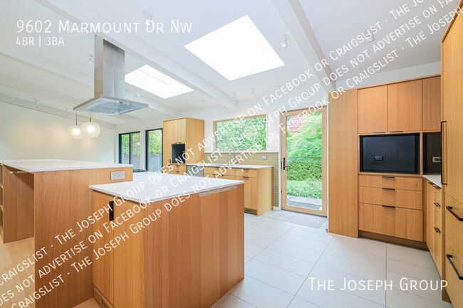 Building Photo - 9602 Marmount Dr NW
