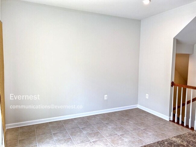 Building Photo - 8433 Devries Ln