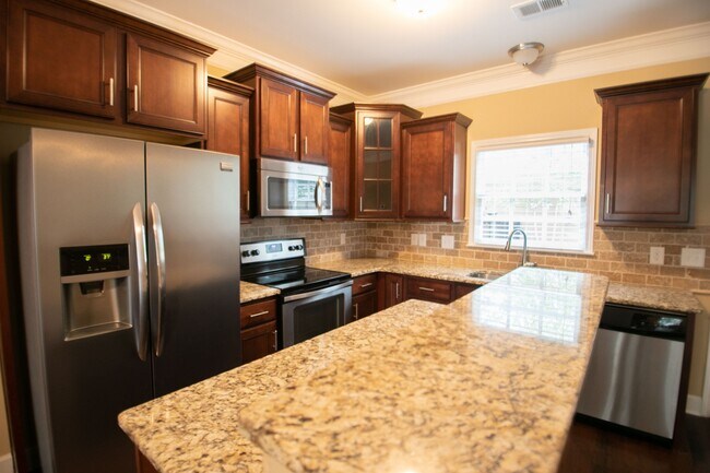 Building Photo - 1018 Rural Plains Cir