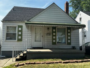 Building Photo - 3 Bedroom home in Centerline