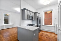 Building Photo - 284 Orange St