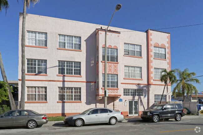 Building Photo - Little Havana