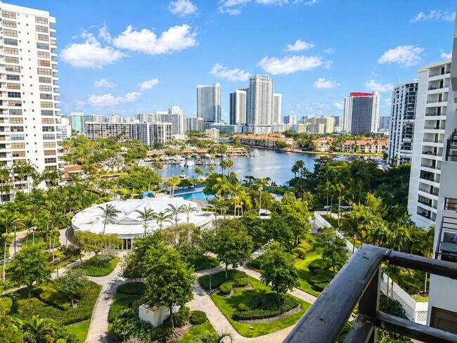 Building Photo - 600 Three Islands Boulevard