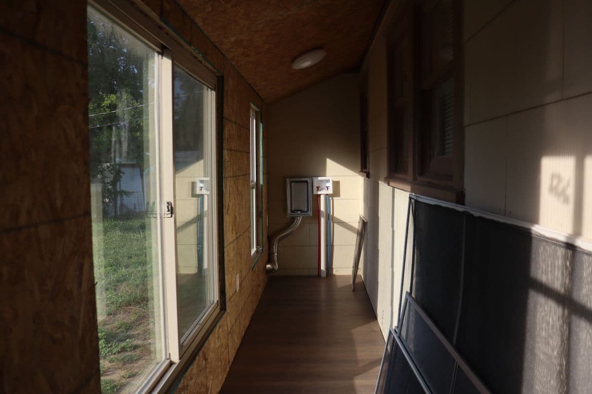 Building Photo - 203 Brooks Ave