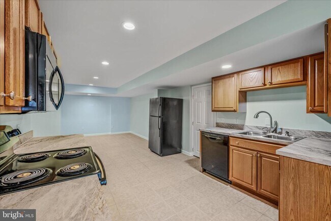 Building Photo - 448 Thayers Gull Dr