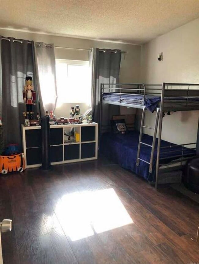 Building Photo - 2 Bed / 2 Bath Unit with Yard & Parking – El Cajon
