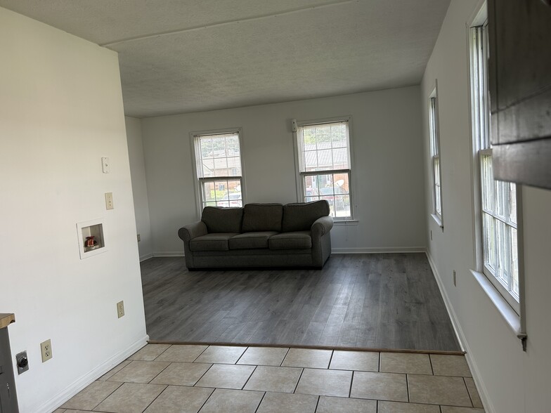 Primary Photo - 12B Wren Ct NW
