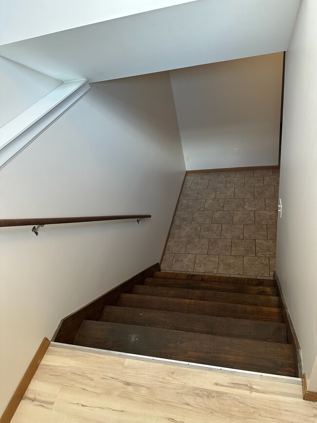 Building Photo - 807 Blackjack