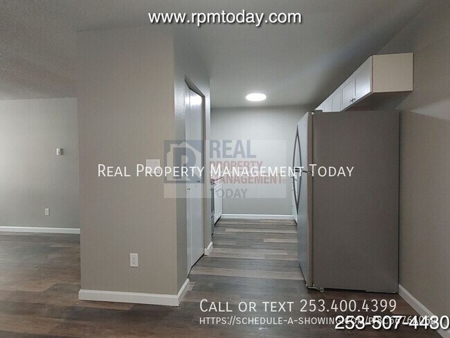 Building Photo - 6104 Glen Mary Ln SE