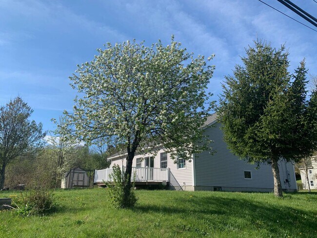 Building Photo - 9 Old Etna Rd