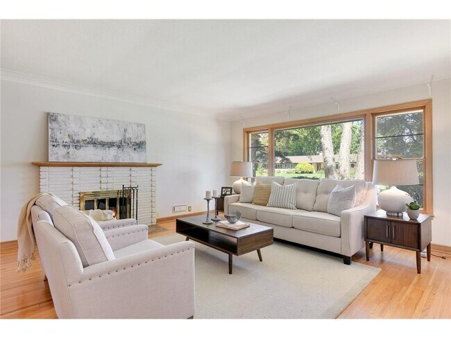 Building Photo - 4509 Laguna Dr