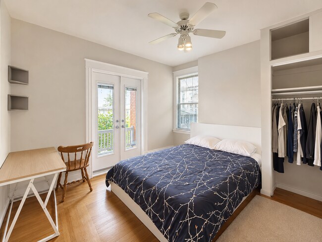Building Photo - 6 Bed/2 Bath Mins. from UC Campus $600/pp ($3,600/mo)!