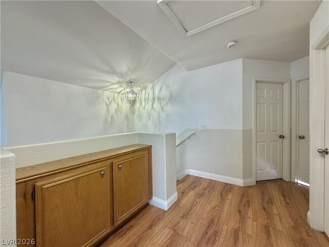 Building Photo - 8638 White River Dr