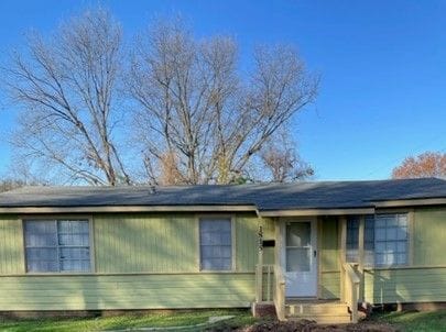 Building Photo - 1815 E 3rd St