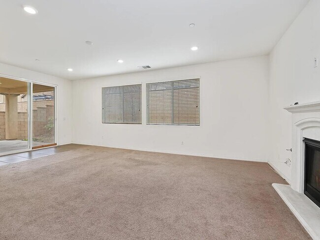 Building Photo - 15634 Clove Pl