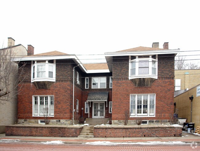 Building Photo - 322-324 Allegheny River Blvd