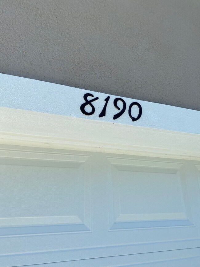 Building Photo - Desirable Citrus Springs Neighborhood 4/2/2 *WON'T LAST*