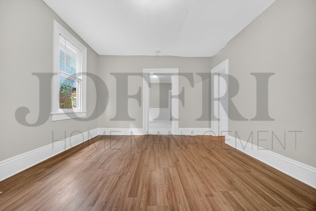 Building Photo - 2096 W 32nd St