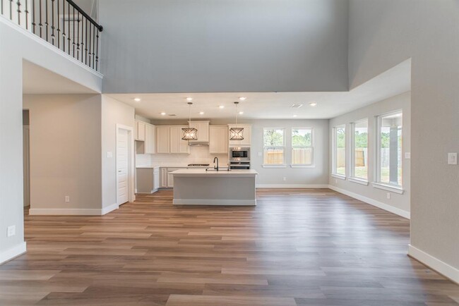 Building Photo - 2016 Woodland Park Ct