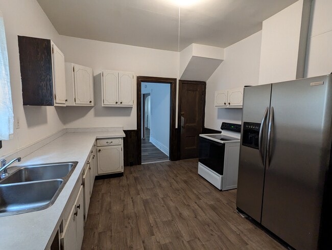 Building Photo - Hopson