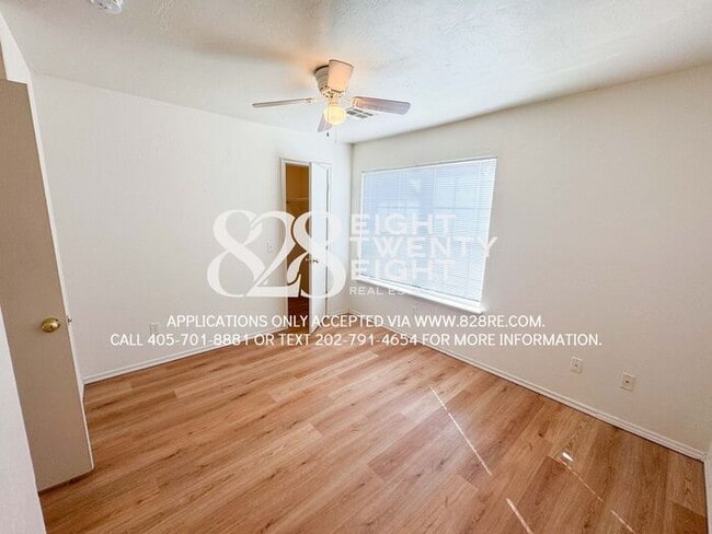 Building Photo - ADORABLE East Norman 3 Bed/2 Bath Duplex Available NOW in Eastridge!