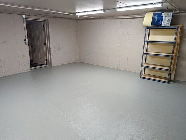 Building Photo - Spacious Partislly or Fully Furnished Jordanelle Townhome