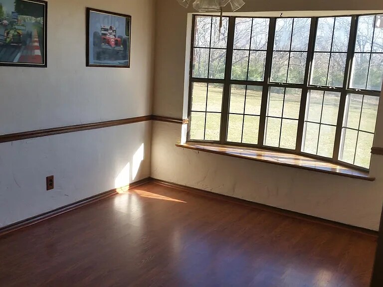 Building Photo - 2505 Laney Cir