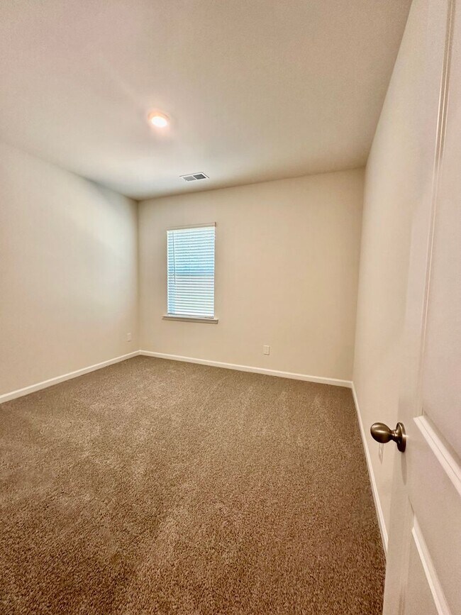 Building Photo - Spacious 5-bedroom home in Monroe, NC!