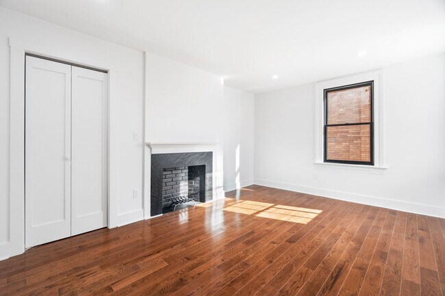 Building Photo - 54 Trumbull St