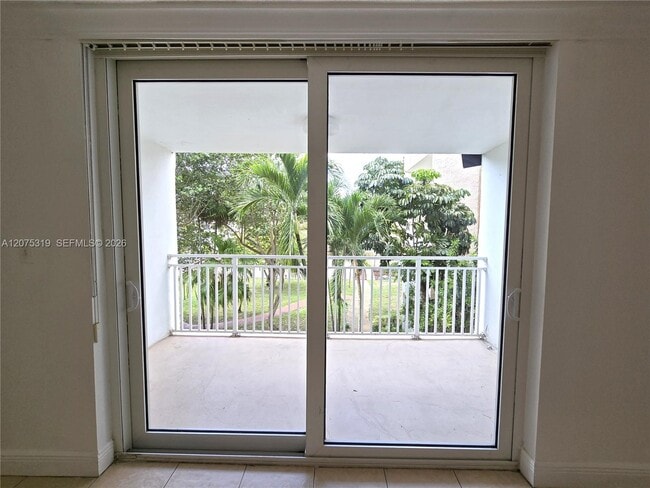 Building Photo - 6940 Miami Gardens Dr