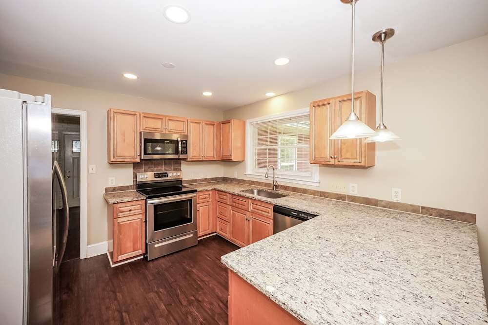 Building Photo - 207 N Milford Dr