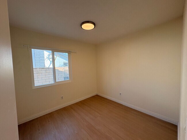 Building Photo - Rancho Cucamonga Gem – Stylish Single-Stor...