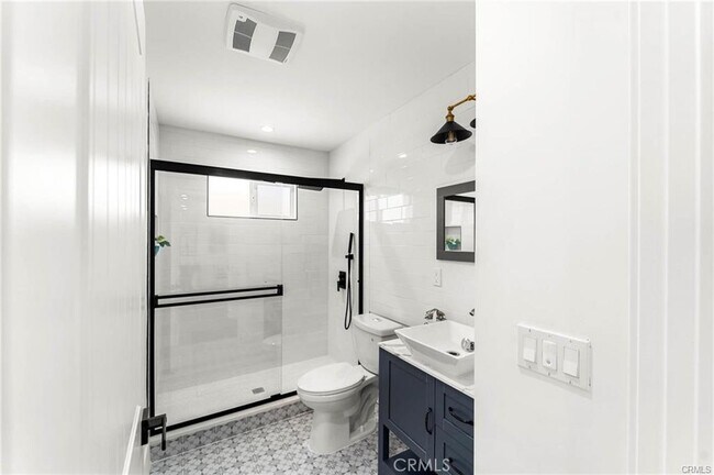 Building Photo - 11443 Saticoy St