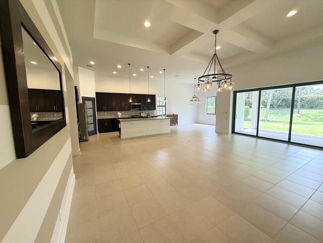 Building Photo - 3170 Siena Cir