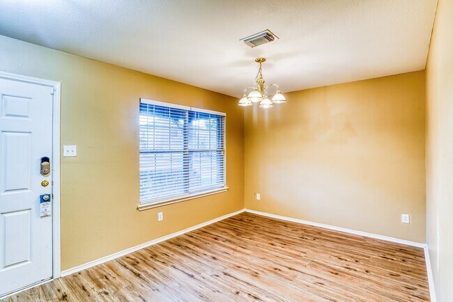 Building Photo - 8223 Wainwright Way