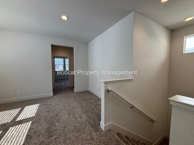 Building Photo - 1287 Grove St