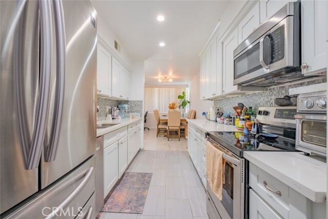 Building Photo - 4487 Colbath Ave