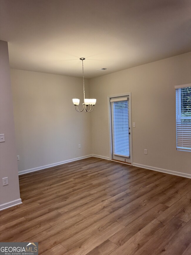 Building Photo - 29 Huntley Trce