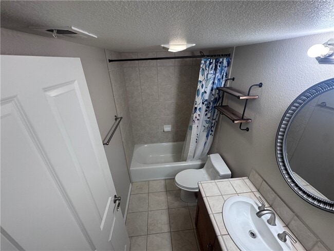 Building Photo - 5092 Guava Ave