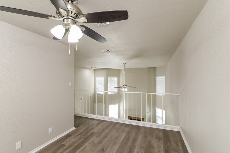 Building Photo - 9339 Autumn Sun