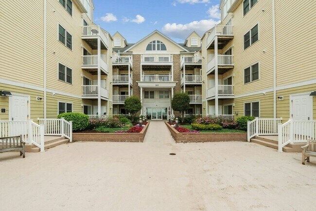 Building Photo - 360 Revere Beach Blvd